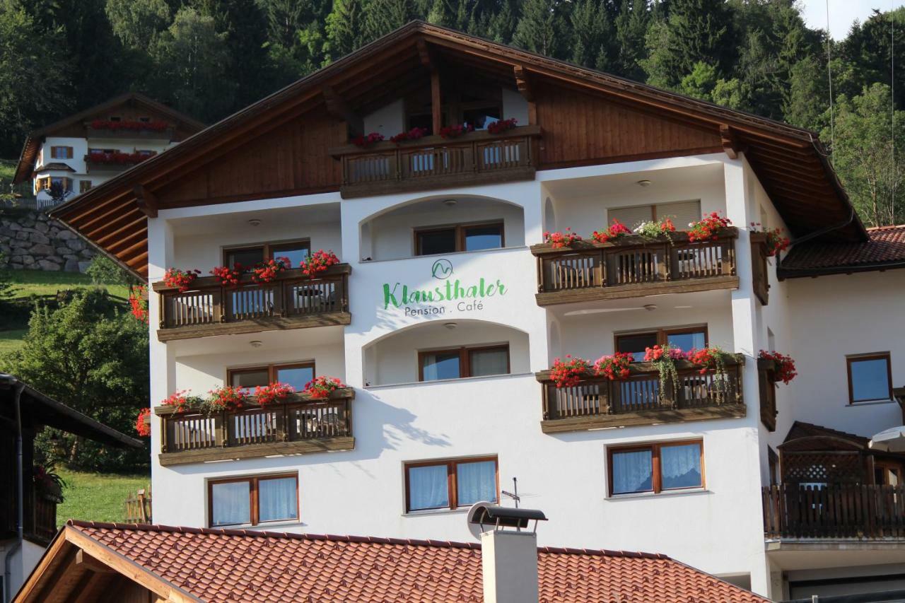 Pension Klausthaler Hotel เมลตินา ภายนอก รูปภาพ